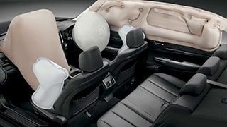 Чим наповнені подушки безпеки в автомобілі