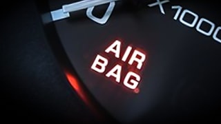 Почему загорелась лампочка подушки безопасности airbag